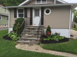 30 Oenoke Pl #B, Stamford, CT 06907