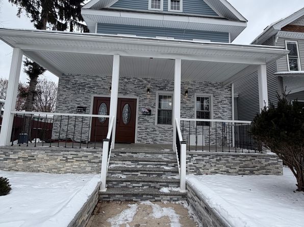 1144 Academy St #1144