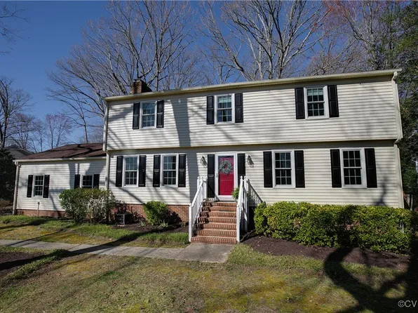 2200 Lake Surrey Dr, North Chesterfield, VA 23235