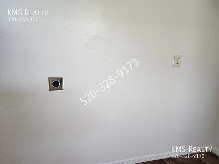 150 W 34th St — Photo 9