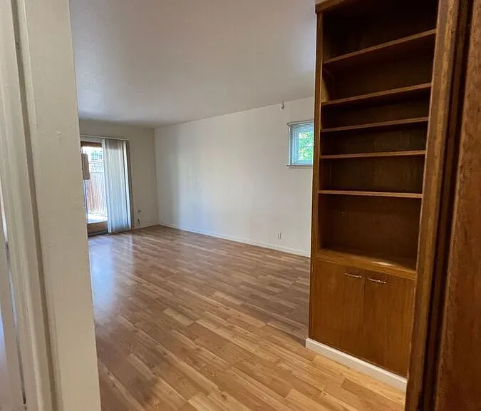 2255 Hearst — Photo 42