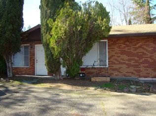 1880 Ventura Cir APT 2, Ashland, OR 97520