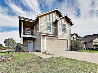 332 Crescent Ridge Dr, Fort Worth, TX 76140