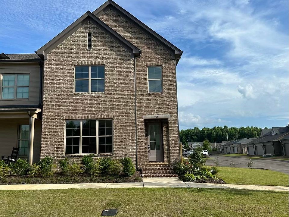 1st image of 925 Aldwick Dr