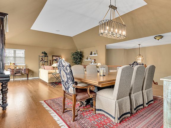 5th image of 6282 Edgebrook Ln
