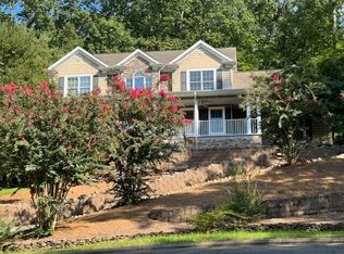 459 Hutcherson Dr, Rocky Face, GA 30740