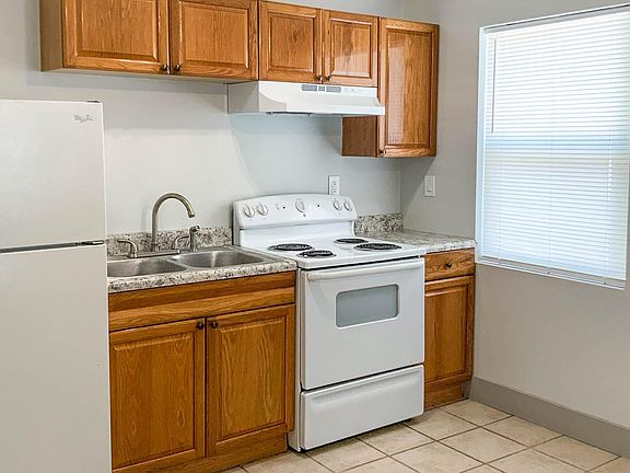 3rd image of 5094 E L Dr #3