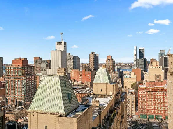 322 W 57th St APT 26B, New York, NY 10019