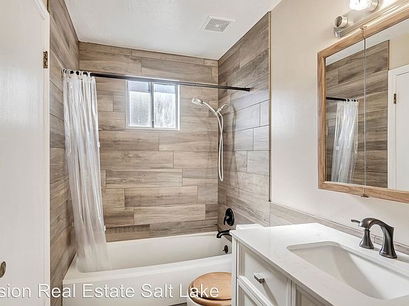 5th image of 3273 W Coybrook Dr