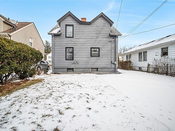 4th image of 1060 E 177th St