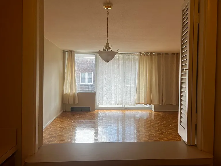 80 Salisbury St #302 — Photo 2