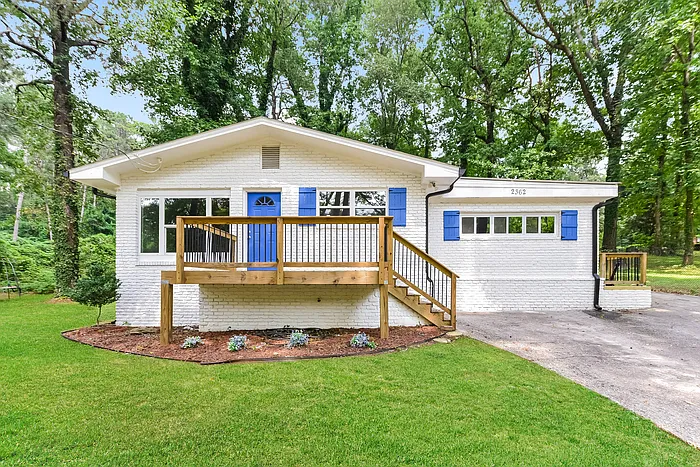 2362 Macon Dr SW — Photo 1