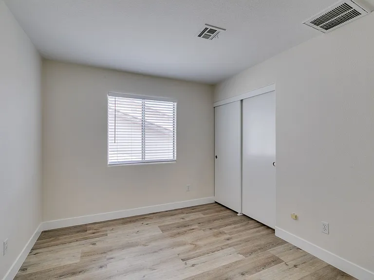 7804 Amulet St — Photo 33