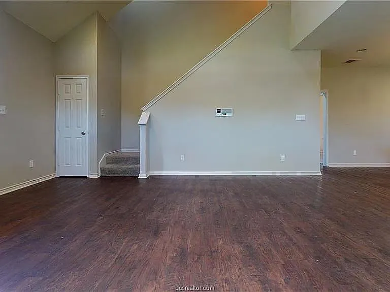 205B Sterling St — Photo 11