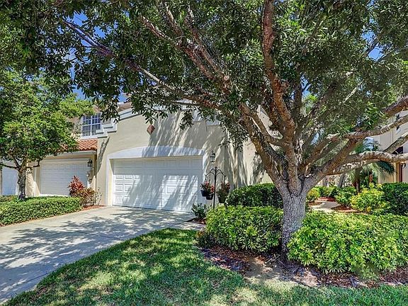 2nd image of 183 Valencia Cir