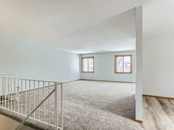 745 9th Ave S, Hopkins, MN 55343