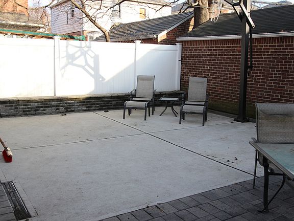 2nd image of 8125 190th St