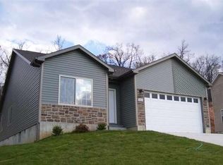 112 Lakeview Ct, Saint Robert, MO 65584