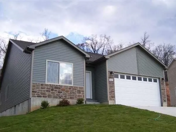 112 Lakeview Ct, Saint Robert, MO 65584