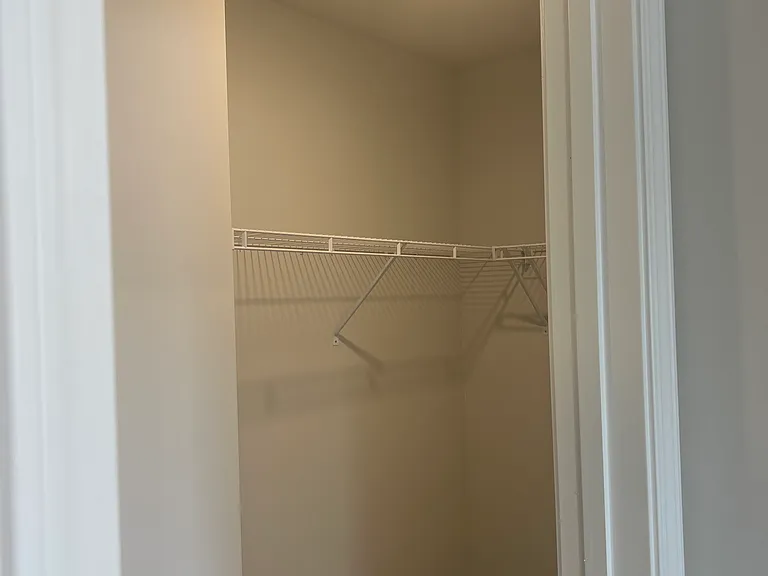 1474 Hasse Ave — Photo 24