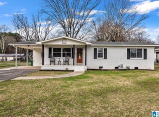 1904 Lane Dr, Leeds, AL 35094