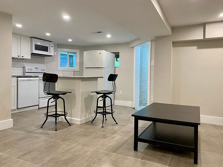 719 Quebec Pl NW #1 — Photo 6