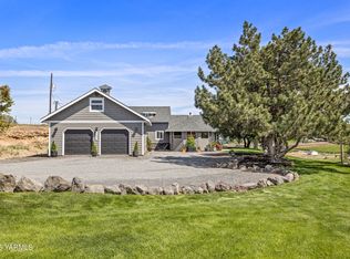 12826 Douglas Rd, Yakima, WA 98908