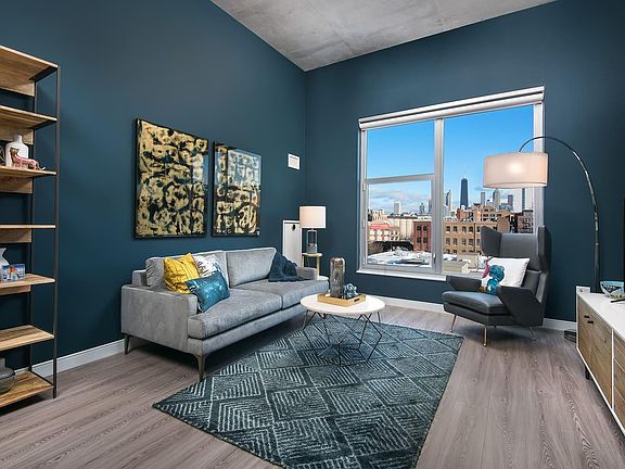5th image of 970 W Chicago Ave #1401