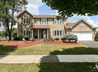 1046 Adler Ln, Carol Stream, IL 60188