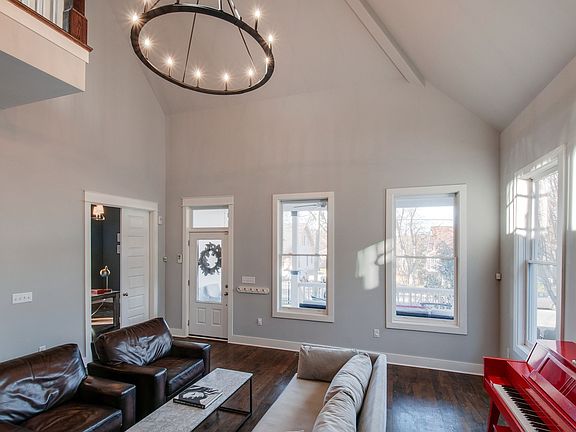 5th image of 1610 Forrest Ave