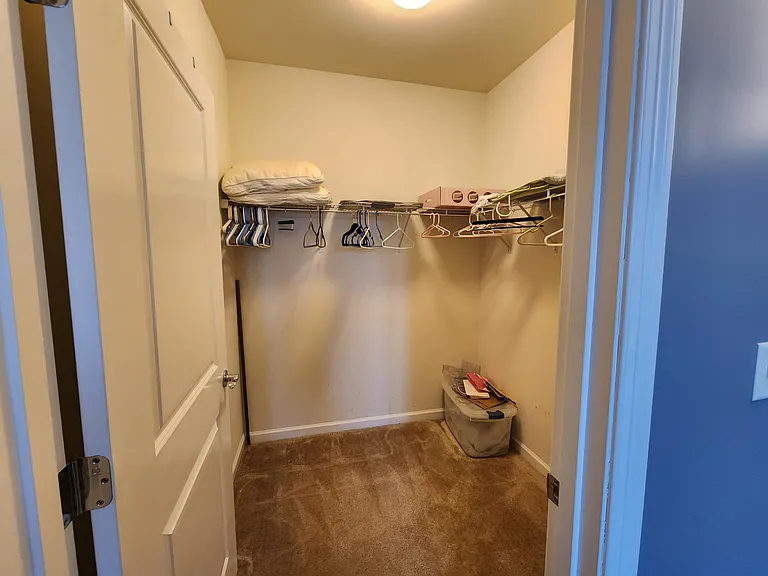 130 University Ave — Photo 8