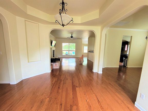 4th image of 508 Victoria Dr