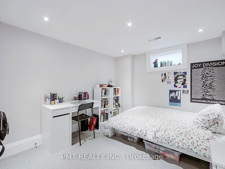 50 Thursfield Cres — Photo 42
