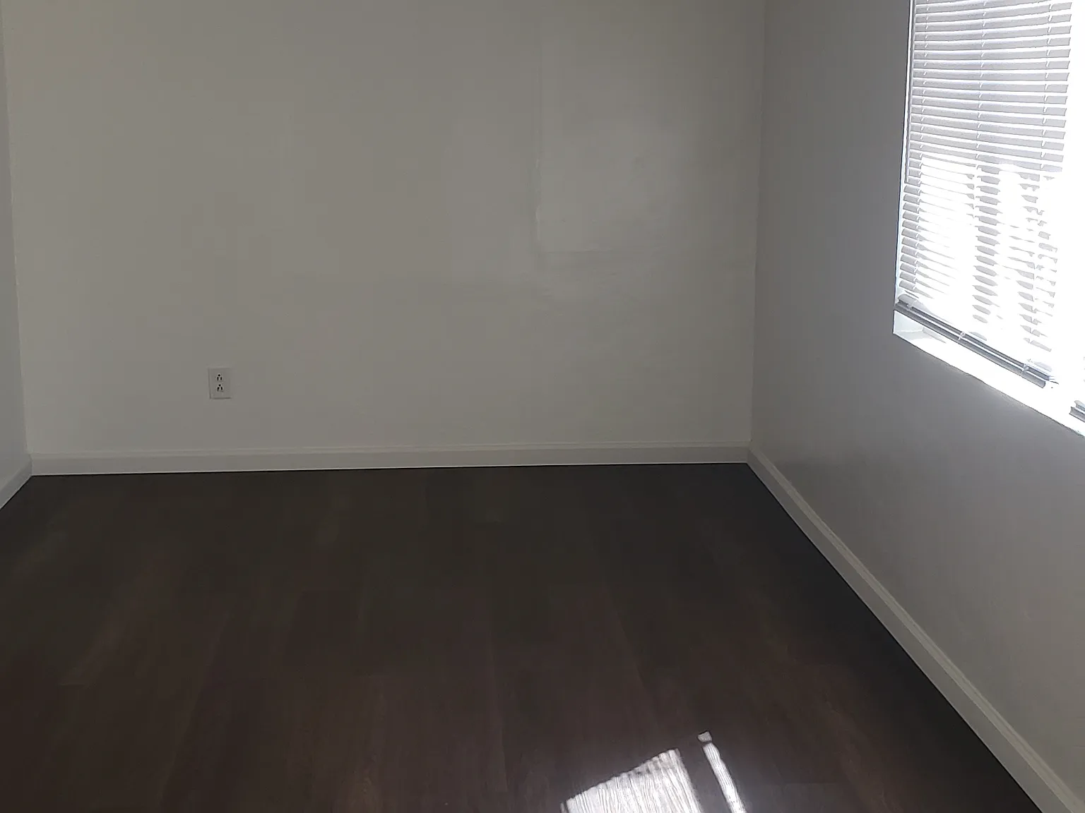4 bed, 1068 sqft, $1,800 — Photo 2