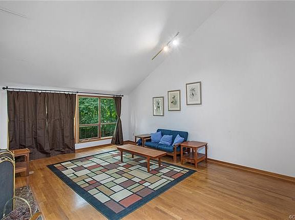 5th image of 8308 Audley Ln