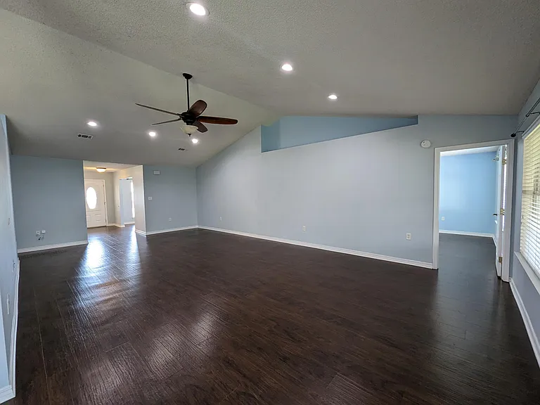 9903 Parker Lake Cir — Photo 6