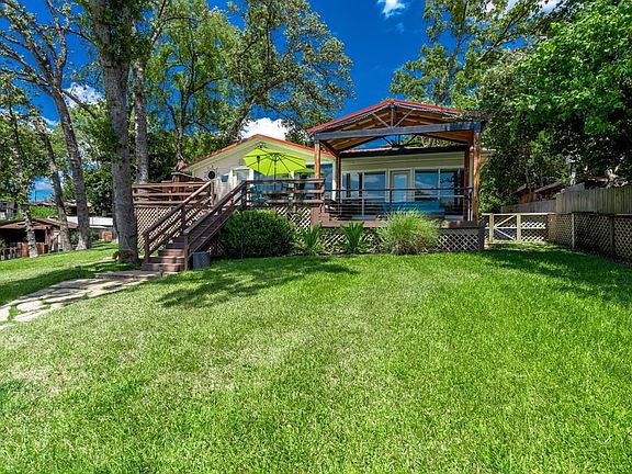 2nd image of 1505 Oak Shore Dr