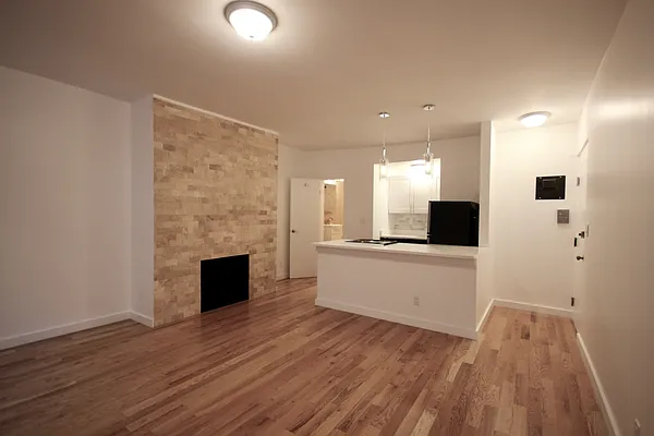 Rented by Aether Property Group | media 1