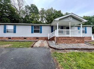 7005 Cain Forest Ct, Walkertown, NC 27051