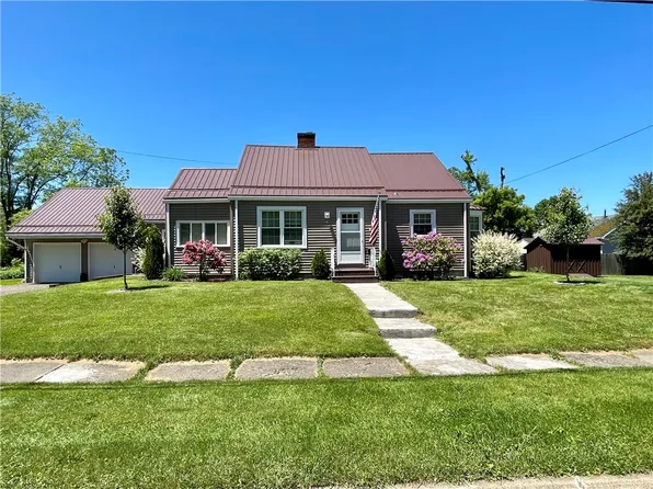 21 Lorana Ave, Bradford, PA 16701