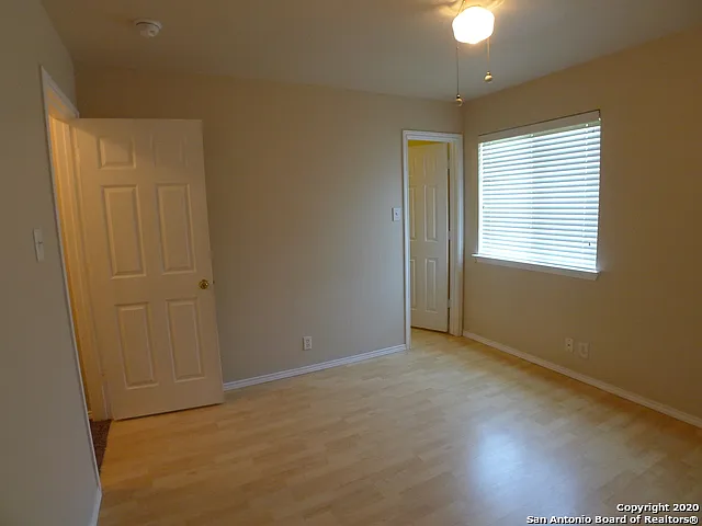2935 Encino Riv — Photo 32