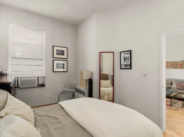 234 East 35th Street image 5 of 7