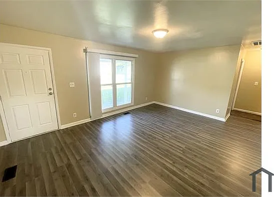 4025 Marseille Rd — Photo 2