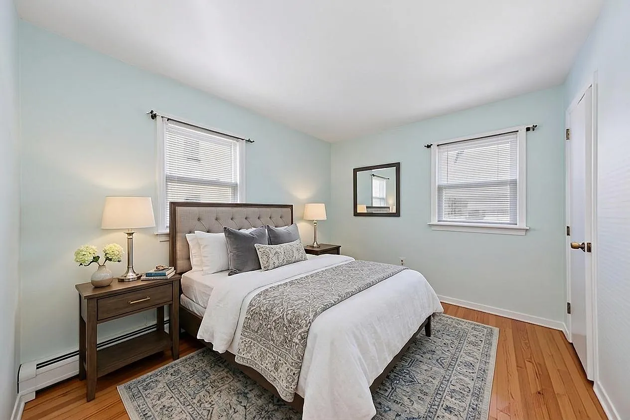 3 bed, 1.5 bath, $3,700 — Photo 4
