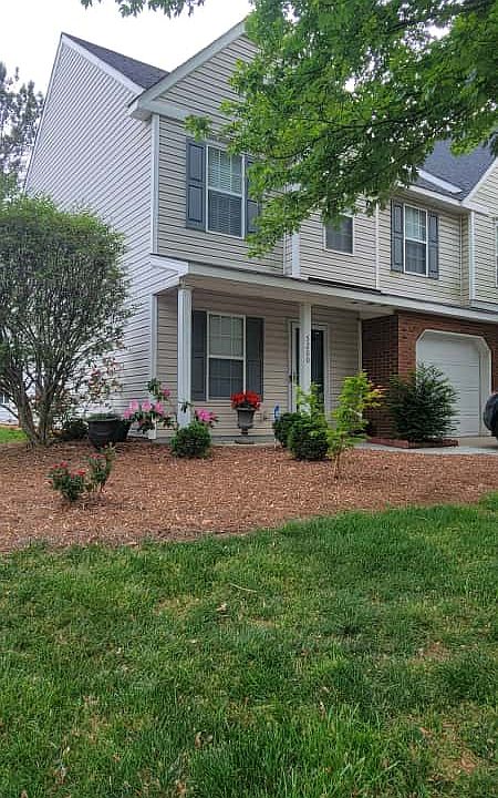 1st image of 5200 Strasburg Dr