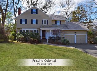 110 Sheridan Ter, Ridgewood, NJ 07450