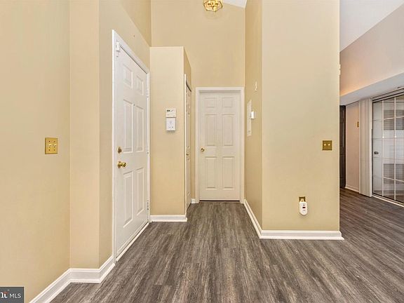 2nd image of 1310 Sheridan Pl Unit 36