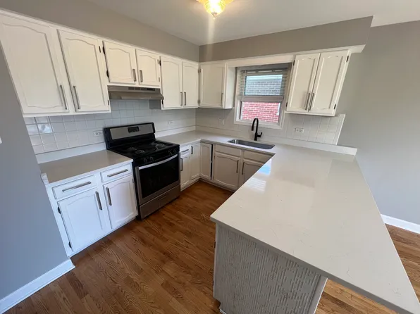 6605 W Cornelia Ave APT 2, Chicago, IL 60634