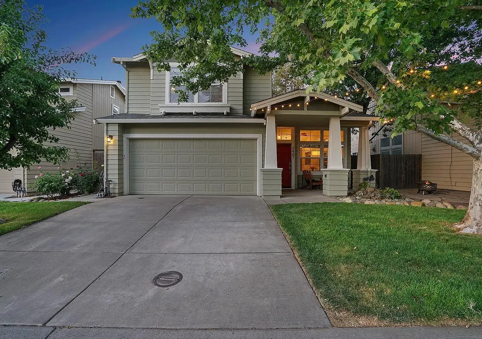 Beautiful 3 Bedroom 2.5 Bath Home in Desirable Davis Neighborhood — Photo 1