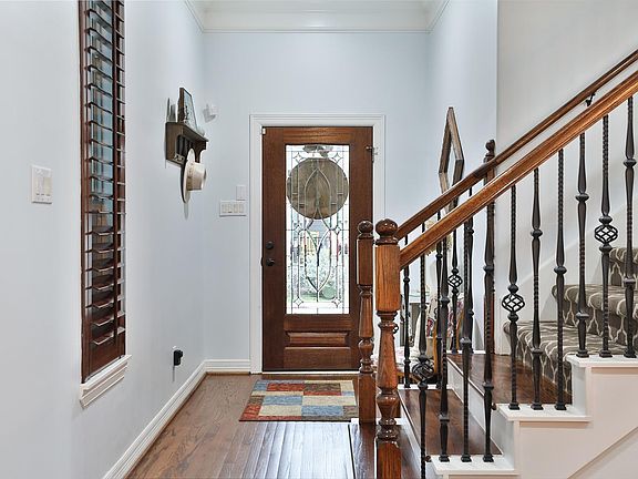 5th image of 827 Garden Trace Ln